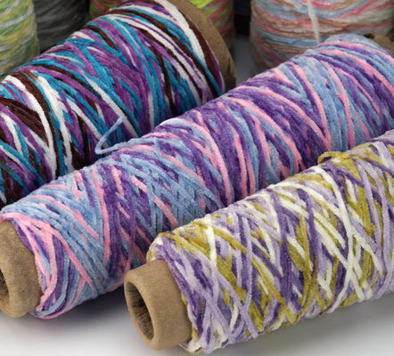 Αντιφλεγμονώδης 12nm Glitter Chenille Yarn βαμμένο και ακατέργαστο λευκό δαχτυλίδι Spun