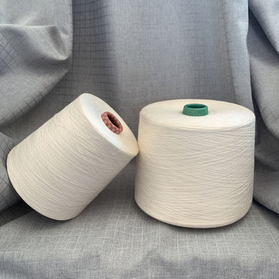 Λευκός αριθμός δαχτυλίδι Rayon 50% Spun Viscose Yarn 30S / 1 300D για την αρχική 30F παρθένα 20S ζεστό πλεκτό
